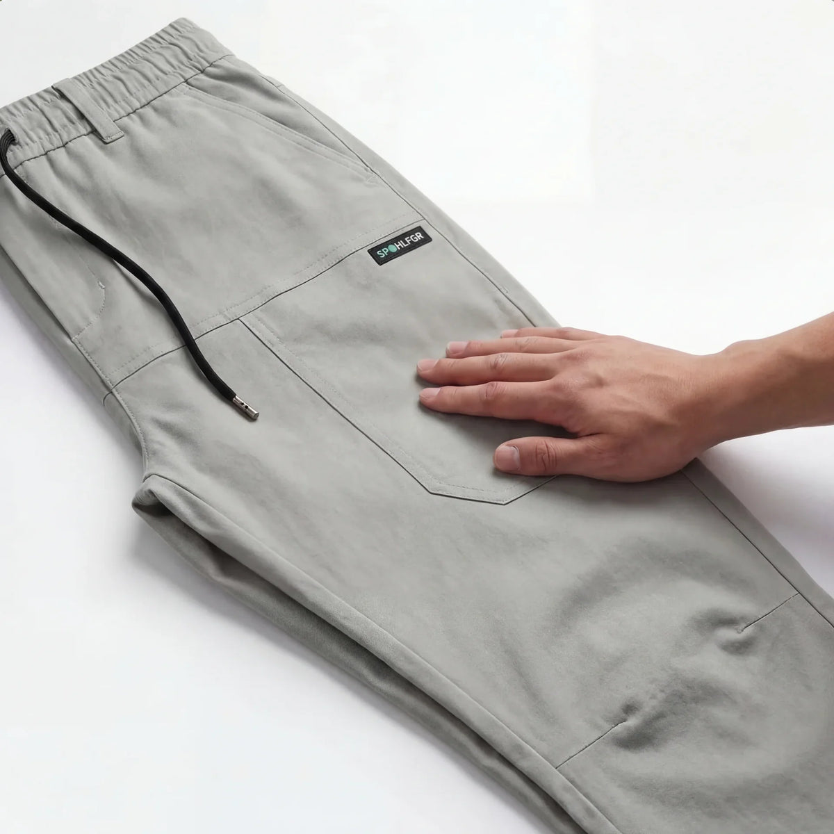 Pantalón cargo cómodo con gran capacidad de almacenamiento 
